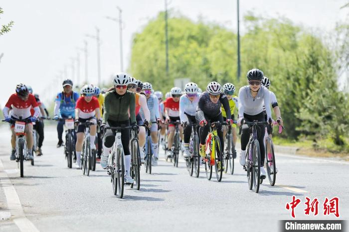 2024渭河健身长廊第九届自行车联赛宝鸡站开赛，