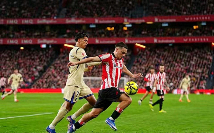 巴萨为留住坎塞洛面临双重挑战 沙特高薪与财政