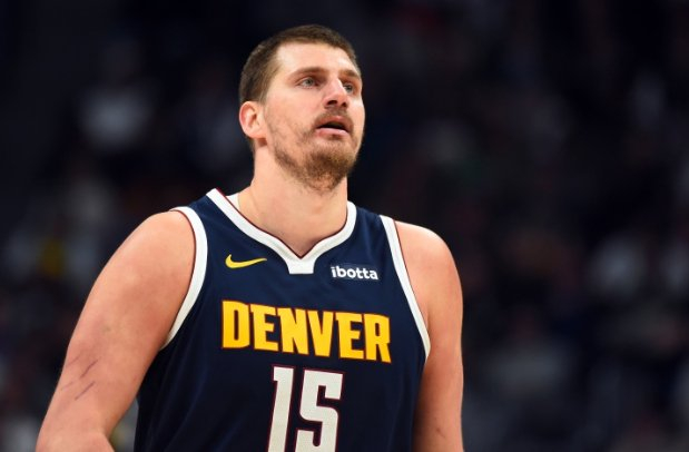 掘金双杀独行侠 约基奇三双引领胜利