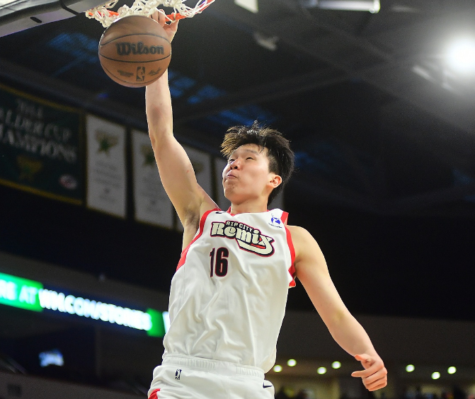 杨瀚森发展联盟半决赛轰20+7+2帽 29分逆转未果