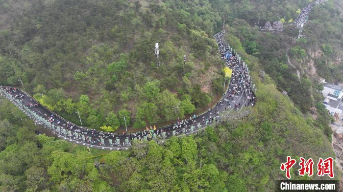 第23届大连国际徒步大会盛大开幕 全球徒步爱好