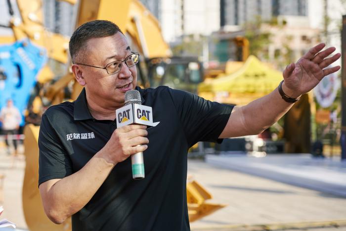 范斌孙悦亮相CBA球星见面会热议联赛发展与年轻