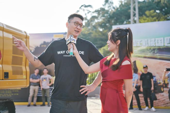 范斌孙悦亮相CBA球星见面会热议联赛发展与年轻